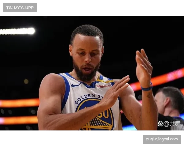 库里指出戴维斯护筐重要性,勇士新秀改变防守体系